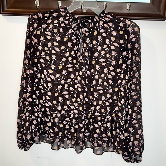 Aakaa Tops - Aakaa Ladies Black and Purple Flower Blouse Size Medium